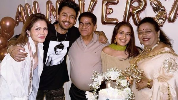 'Love Is...': Did Sonu Kakkar Hint At Patching Up With Siblings Tony-Neha Post Viral Family Reunion Pic?