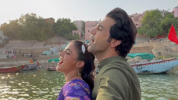 Rajkummar Rao and Wamiqa Gabbi Recreate Titanic Scene on Bhool Chuk Maaf Sets, Fans Can’t Get Enough