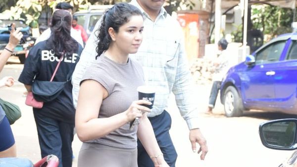 Sara Tendulkar Makes First Appearance In Town Amid Dating Rumours With Siddhant Chaturvedi; Pics