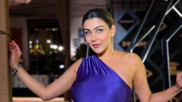 Actress Yamini Malhotra Comes Out In Support Of Babil Khan After His Emotional Breakdown Video