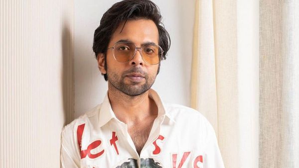 Abhishek Banerjee Wraps Bhopal Schedule Of Baaghi Bechare, Celebrates With Director Sumit Purohit