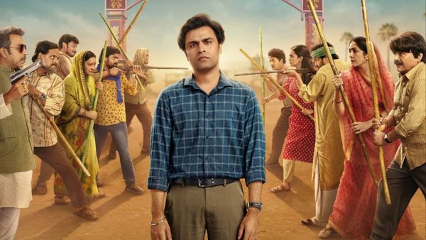 Panchayat Season 4 Review: Phulera’s Politics Heat Up With Samosas, Subtle Sass & We’re Hooked Again