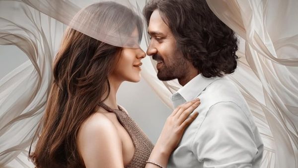 Aankhon Ki Gustaakhiyan Collection Day 1 Early Trends: Shanaya's Debut Film Trips Hard On Opening Day; Earns..