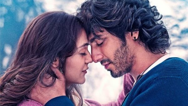 Saiyaara Early Review: Ahaan Panday & Aneet Padda’s Film Is ‘Total Paisal Vasool’; Debutants’ Performance Is….