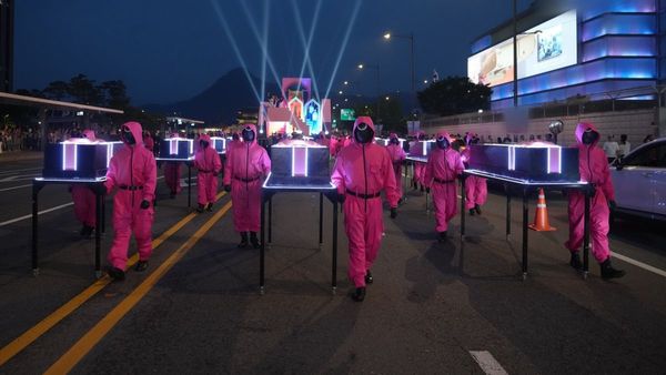 Squid Game 3: Squid Game Parade Takes Over Seoul Streets As Cast, Director & 38K Fans Celebrate Epic Finale