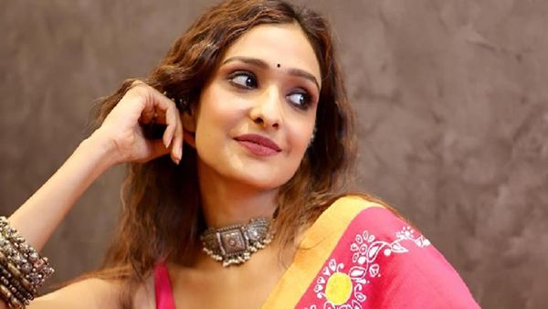 Chhoriyan Chali Gaon New Episode: Aishwarya Khare Gives Emotional Agni Pariksha, Says 'I Walked Away With...'