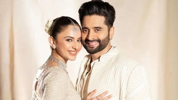 Much-In-Love Rakul Preet Singh And Jackky Bhagnani Celebrate The Finale Of Hyderabad Open With WPBL