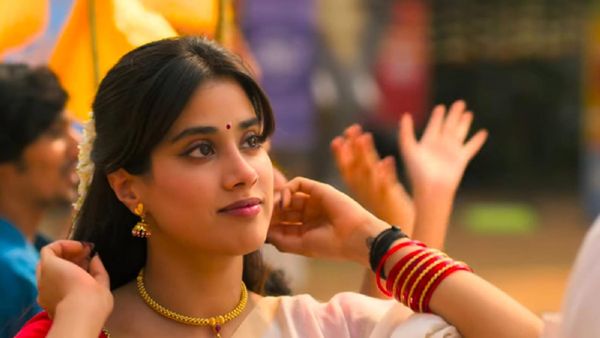 Janhvi Kapoor Wins Praise For Perfecting Malayalam Accent In Param Sundari