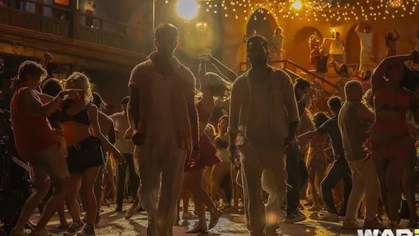 War 2 Song Janaabe Aali First Review: Hrithik Roshan & Jr NTR Dance Face Off Is 'Crazy Terrific' - Deets