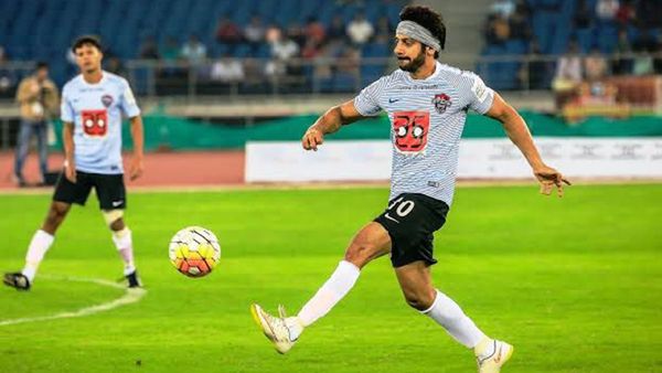 National Sports Day: Karan Veer Mehra Calls Football ‘Therapeutic’ as He Celebrates, Says Everyone Should....