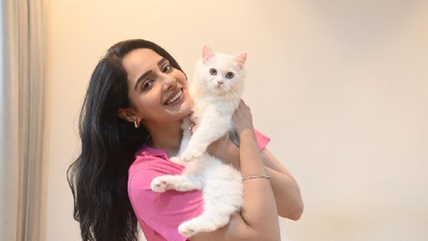 Malvi Malhotra Admits: ‘I Don’t Run My House Anymore—My Cat Yoshi Does!’