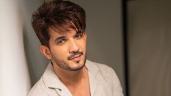 Rise And Fall Premiere: 'Gentleman' Arjun Bijlani's Gesture Wins Hearts In First Episode - Here's How