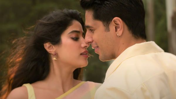 Param Sundari Box Office Day 4: Janhvi's Film Sees 18% Dip In Footfall In Morning Shows; Fails To Earn 20L