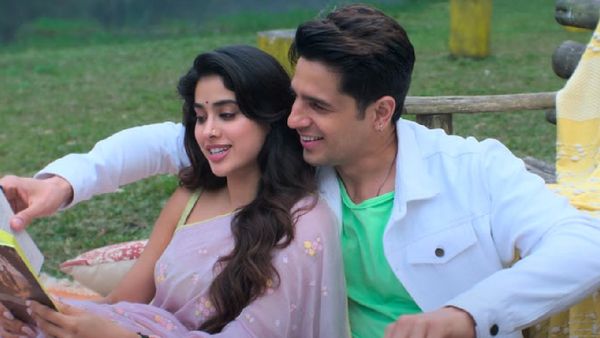 Param Sundari Worldwide Box Office Day 3: Sidharth-Janhvi’s Film Sees Dip; Did It Cross 50Cr In 1st Weekend?