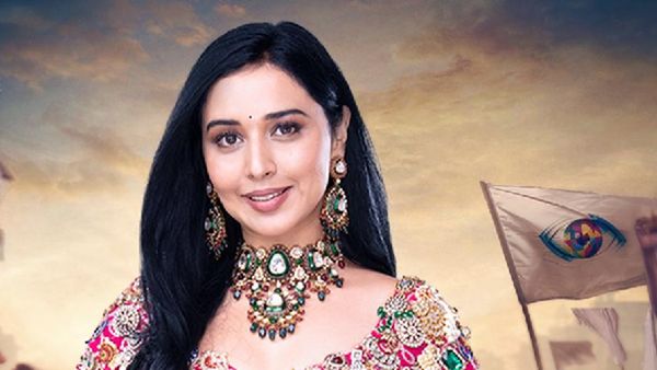 Bigg Boss 19: Salman Khan’s Support For Tanya Mittal Against Trolls Melts Hearts