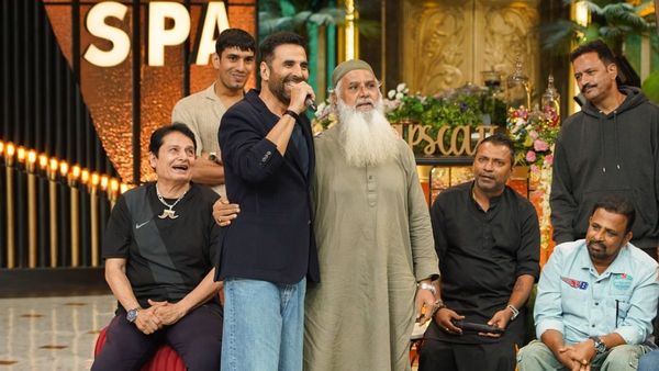 Did Akshay Kumar Take Over From Kapil Sharma As Host For Netflix's The Great Indian Kapil Show Finale?