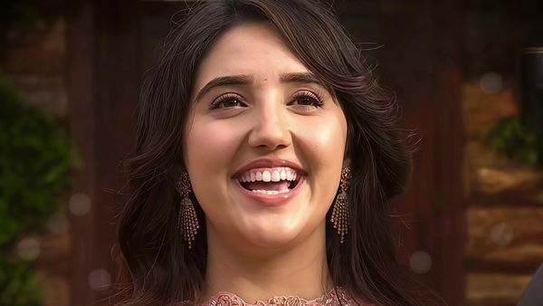 Bigg Boss 19: Fans Trend #NationLovesAshnoor as Praises Pour In for Ashnoor Kaur