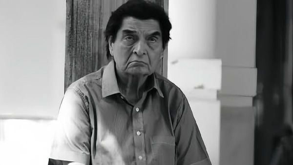 Did You Know Asrani Was The Lowest Paid Actor In Sholay? His Fees Will Leave You SHOCKED