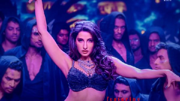 Global Star Nora Fatehi's Dilbar Ki Aankhon Ka Video Surpasses Taylor Swift's The Fate Of Ophelia Music Video!