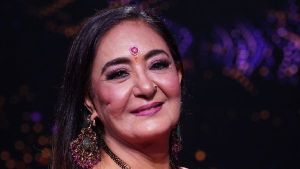 Indian Idol 16: Jaspinder Narula Gets Nostalgic On Indian Idol: Recalls Recording Her First Song In One Take