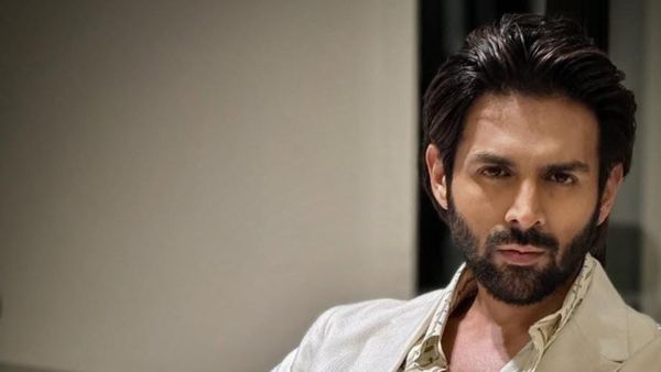 Is Kartik Aaryan Today’s Most Bankable Young Star? Here's What Numbers Suggest