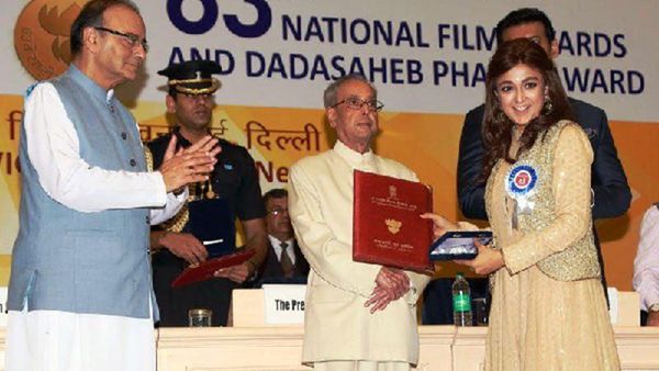 Did You Know, Monali Thakur Was At Airport When She Got To Know About Her National Award Win For Moh Moh Ke!