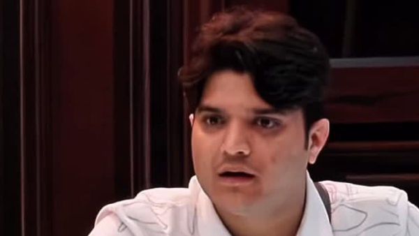 Bigg Boss 19: Mridul Tiwari Gets Mobbed During A Grand Welcome In His Hometown Post Eviction - WATCH