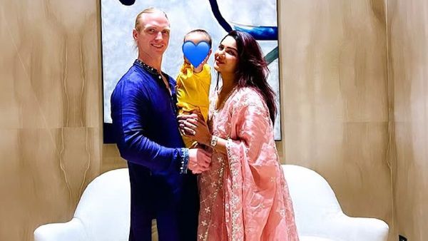 Aashka Goradi & Brent Goble Announce Second Pregnancy On Their 8th Anniversary & Their Post Is Sheer Love