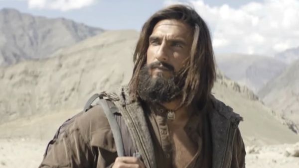 Dhurandhar Box Office Day 9 (Evening): Ranveer's Film Sees Twice Of Pushpa 2 Footfalls; Will It Cross 300cr?