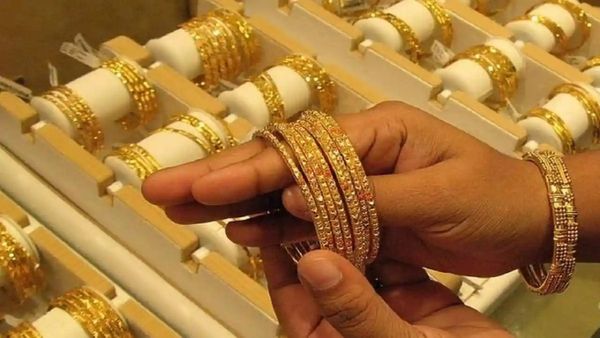 Rally in Gold Rate Today in India Continues! 24K Gold Prices Jump Rs 70,400 Per 100 gm in a Week: Check Latest 22K & 18K Prices; Bangalore, Mumbai, Hyderabad, Chennai Gold Rate Today With Other Cities