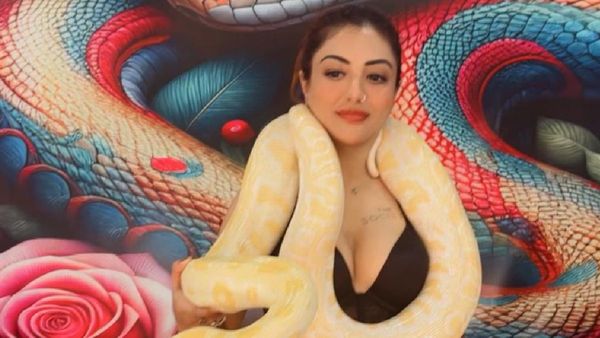 Khushi Mukherjee Aces The Art Of Winning Hearts With Her Style Statements; Proves She Is A Fashion Icon