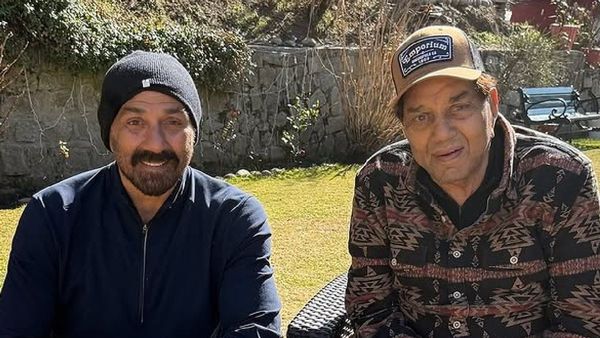Ikkis: Sunny Deol Gets Emotional After Watching Dharmendra's Last Performance; Says 'It's Papa's Gift To...'