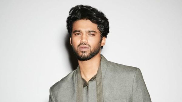 Sanjay Mishra Applauds Babil Khan, Compares His Acting Depth To Late Star Irrfan Khan