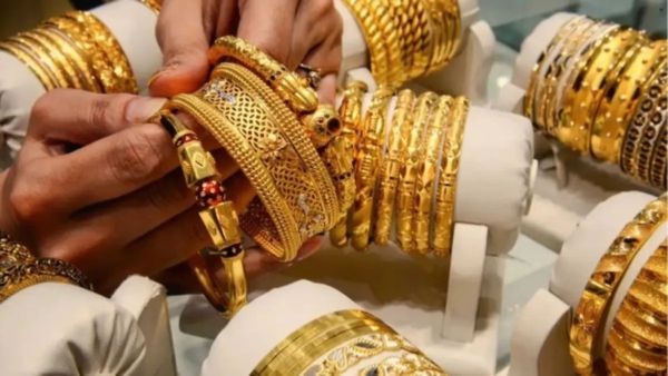 Gold, Silver Rate Today in India Rises Back After Two-Day Fall of Rs 57,300/24K per 100gm; Silver Rate Jumps on 7 Feb