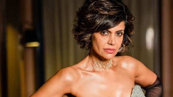 Mandira Bedi Keeps Her Promise, Completes 21-Day Mannat Of Visiting Guradwara Despite Busy Schedule