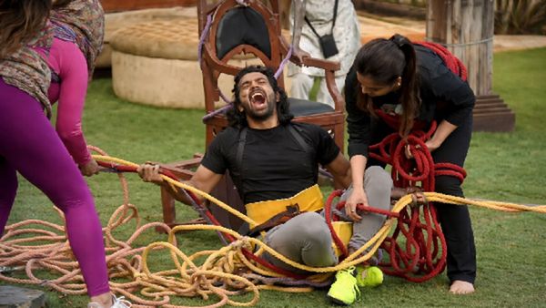 Bigg Boss Marathi 6 Written Update March 5 | Captaincy Task Halted After Sanket Gets Tangled In Ropes....