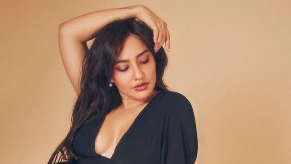 Neha Sharma Brutally Trolled After Charging 299 For Instagram Subscriptions; Leaves Internet Divided