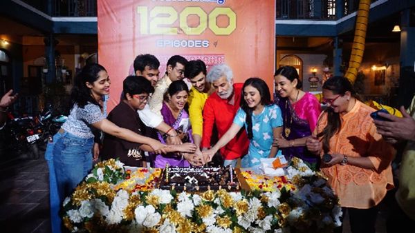 Pushpa Impossible: Karuna Pandey, Cast & Crew Of The Sony SAB’s Show Celebrate 1200 Episodes