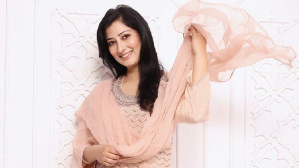 Bollywood Actor & Medical Scientist Niharica Raizada, Granddaughter Of Nayyar, Captivates Audiences With Mercy
