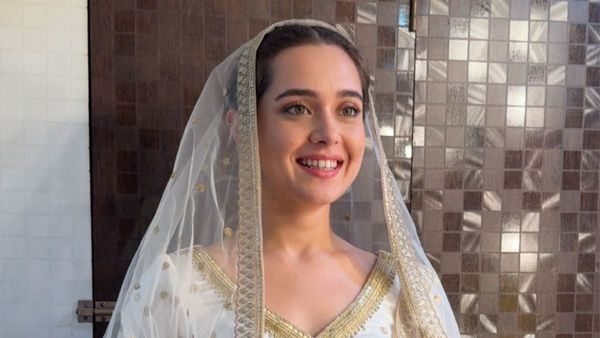 Seher Hone Ko Hai Today Episode: Is Rishita Kothari (Seher) The Real Reason Behind 8:30pm Slot On Colors TV?
