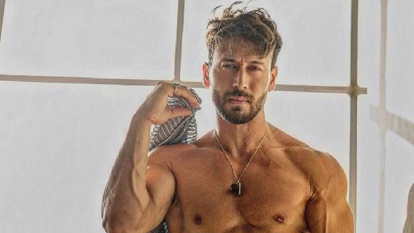 Desi Bling Reveals Tiger Shroff’s Global Craze As Satish Sanpal Says, “I Want A Six-Pack Like Him”
