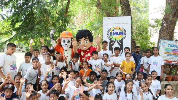 Nick India Makes Yoga Fun: Bittu And Happy Join Kids For International Yoga Day