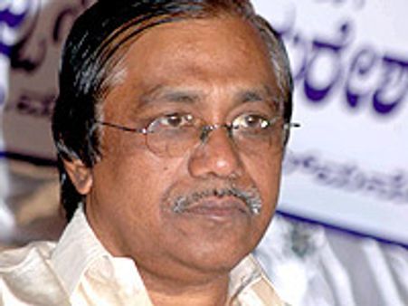 ಘಾ ನಿರ್ಮಾಪಕರಿಗೆ ಗುಂಡು ಪಾರ್ಟಿ ನಿಷೇಧ!