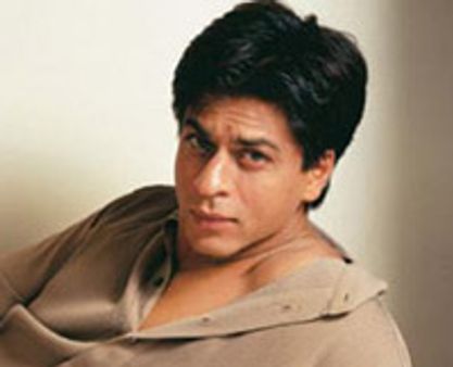 ಮುಂಬೈನ ಶಾರುಖ್ ಬಂಗಲೆ ಮೇಲೆ ದಾಳಿ