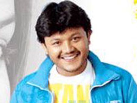 ಉಲ್ಲಾಸ ಉತ್ಸಾಹದಲ್ಲಿ ಅದ್ದೂರಿ ಹಾಡುಗಳು