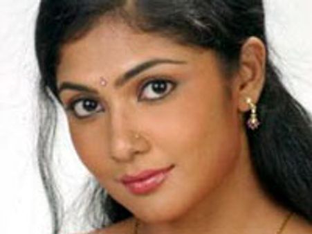 ಬಹುಭಾಷಾ ವಿಹಾರಿ ಸವಾರಿ ಈ ವಾರ ತೆರೆಗೆ