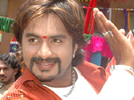 ಕನ್ನಡದಲ್ಲಿ ತೇಲಿ ಬಂದ 'ಪೇಪರ್ ದೋಣಿ'