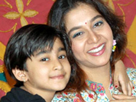 ಇದು ಸುಧಾರಾಣಿ ಮತ್ತು ಮಗಳ 'ಚಕ್ರವ್ಯೂಹ'!