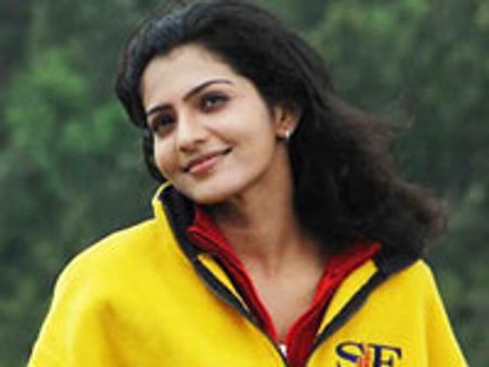 ಸೆನ್ಸಾರ್ ವೀಕ್ಷಣೆಗೆ 'ಮಳೆ ಬರಲಿ ಮಂಜೂ ಇರಲಿ'