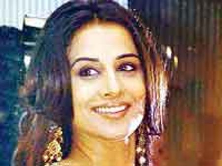 ವಿದ್ಯಾಬಾಲನ್ ನಟನೆಯ ಹಿಂದಿ ಚಿತ್ರ ಇಷ್ಕಿಯಾ